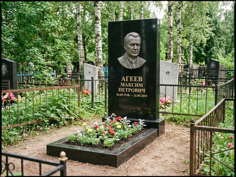 Памятник с барельефом — выполненная работа 1 в Туле