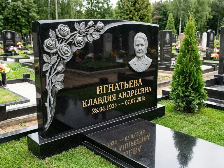 Памятник с барельефом — выполненная работа 45 в Туле