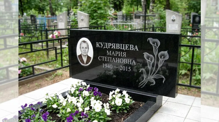 Памятник с гравировкой калл — выполненная работа «Кудрявцева» в Туле