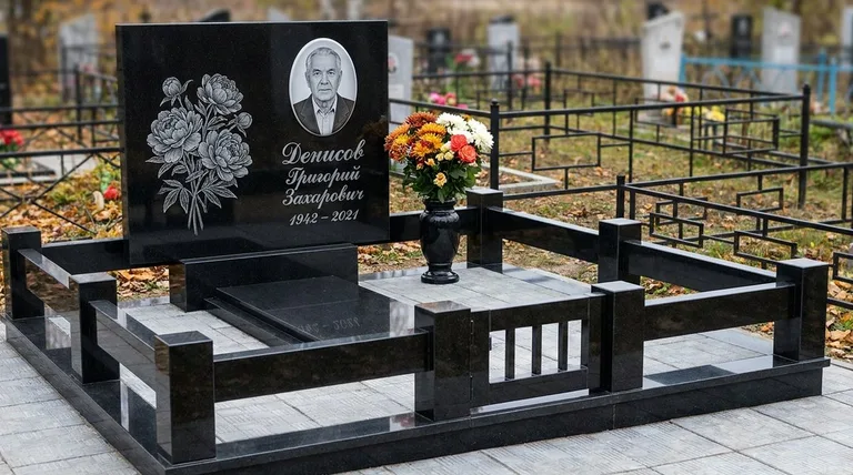 Памятник с гравировкой пионов — выполненная работа «Денисов» в Туле