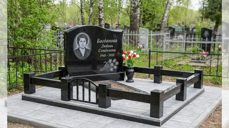 Памятник с гравировкой тюльпанов — выполненная работа «Богданова» в Туле
