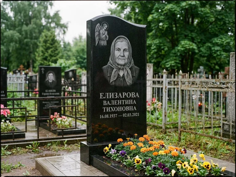 Памятник с гравировкой ангела — гравировка ангела с голубем по диагонали стелы, работа «Пантелеева» в Туле