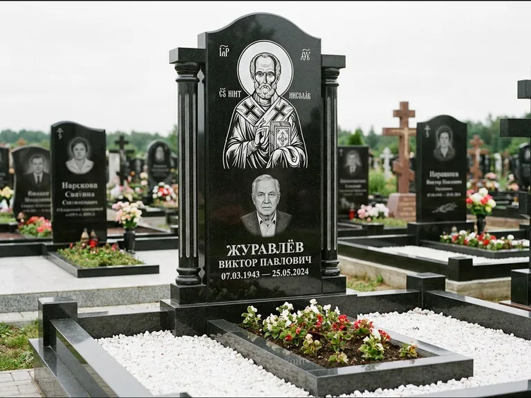 Памятник с гравировкой иконы — икона в резном киоте, работа «Верещагина» в Туле