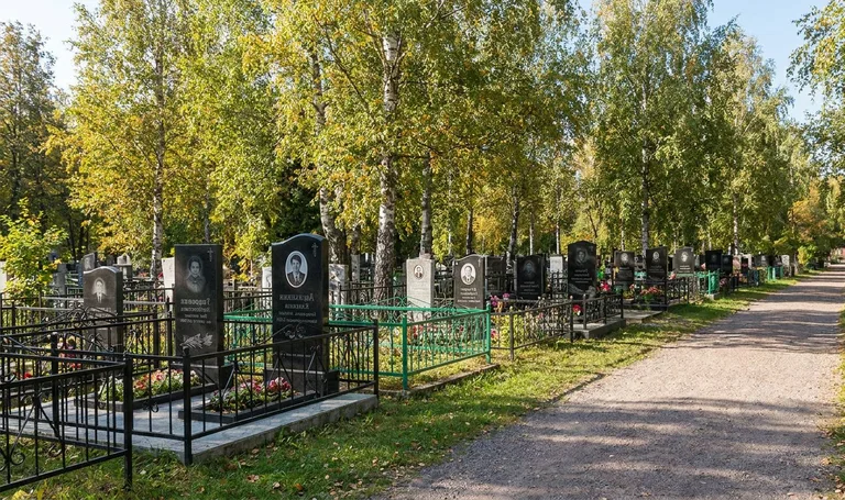 Хохряковское кладбище в Ижевска