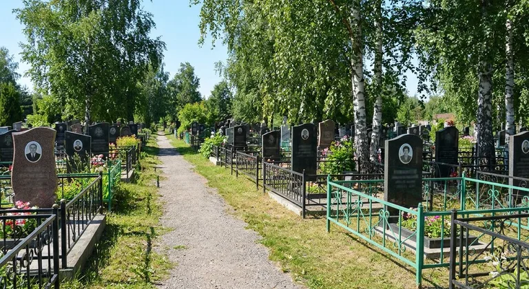 Городское кладбище №1