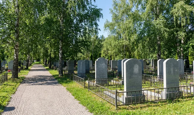 Мусульманское кладбище в Тюмени