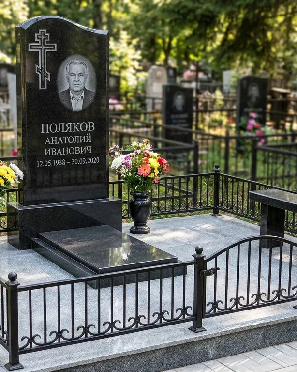 Памятник под ключ с восьмиконечным крестом в Туле