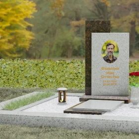 Памятник вертикальный из Балтик грин - П114