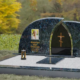 Горизонтальный комбинированный памятник с крестом - П116