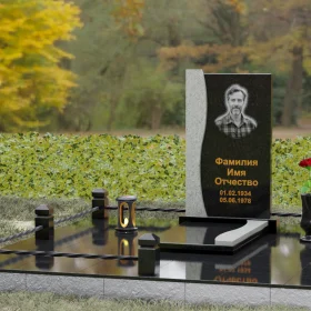 Вертикальный памятник из гранита Блю Перл - П125