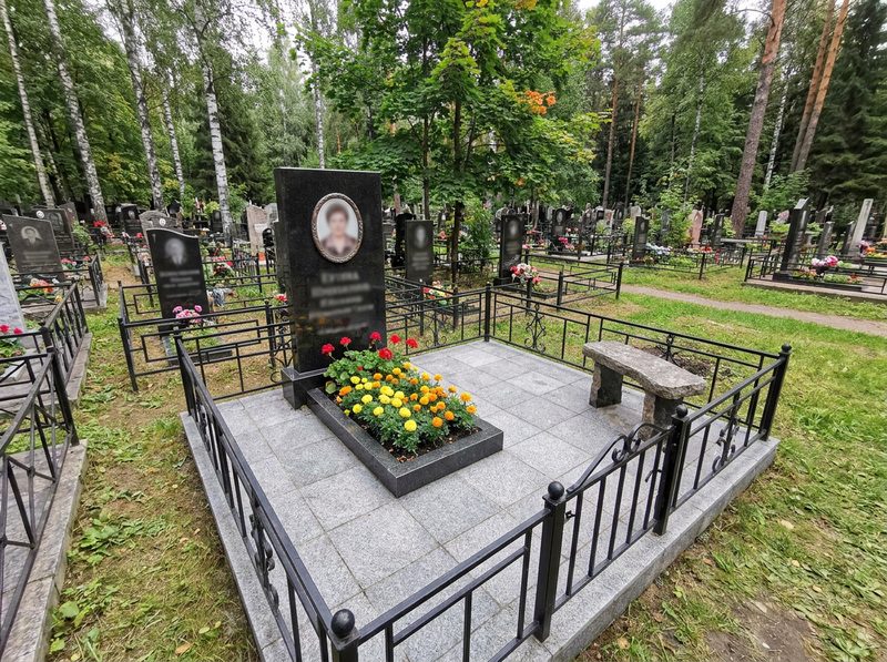 Памятник под ключ в Туле — пример 3